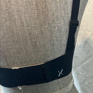 knix Black Supportive Hook-and-Eye Back Bra